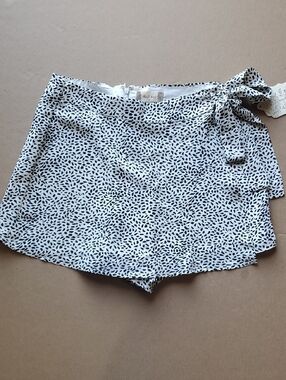 Altar'd State Black and White Dalmatian Print Skort Medium